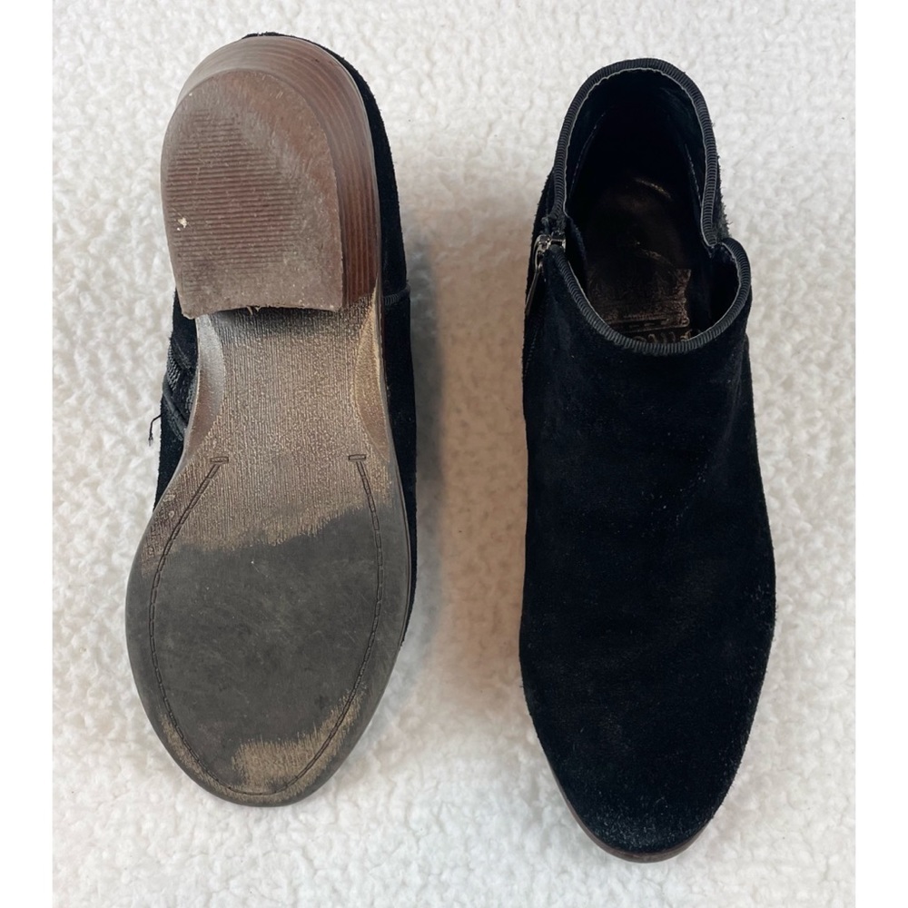 CROWN VINTAGE • Black Suede Leather Tabitha Heeled Ankle Booties, 5.5 - Picture 10 of 16